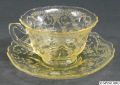 3400-0054_cup_and_saucer_e754_portia_gold_krystol.jpg